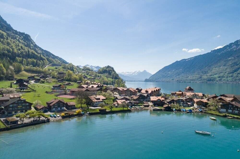 Фото Chalet Apartments Iseltwald