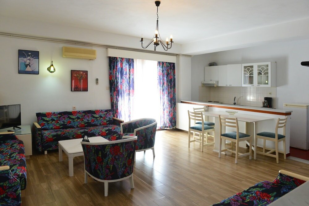 Фото Sofia Studios