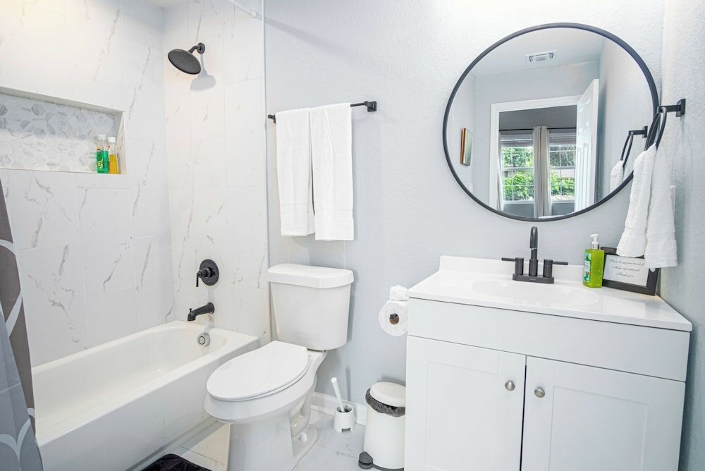 Фото Charming 3br/2ba Gem Close to Downtown Riverwalk