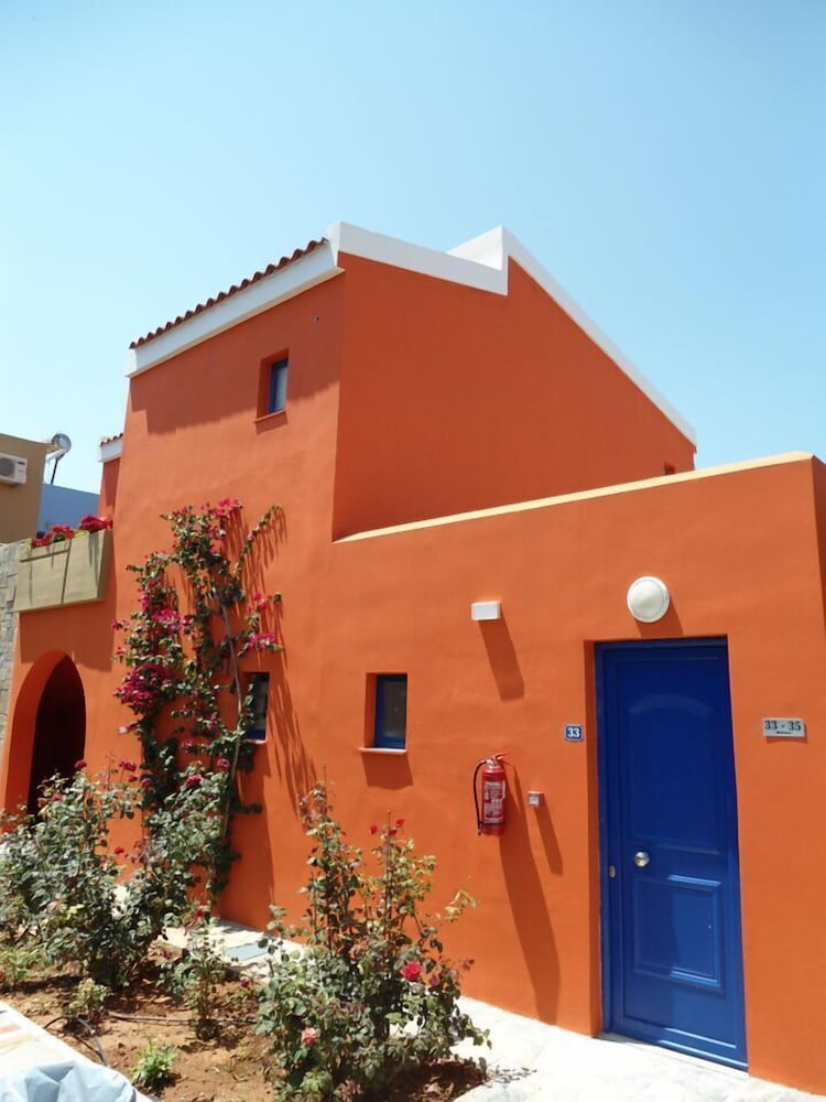 Фото Marina Sands Art Hotel