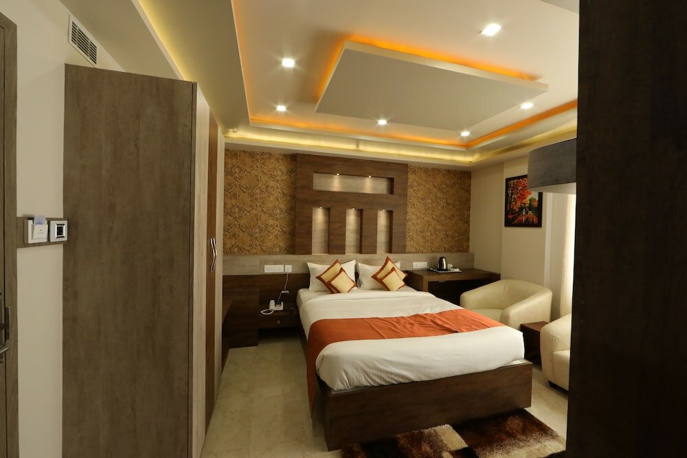 Фото Aaccord Suites Inn