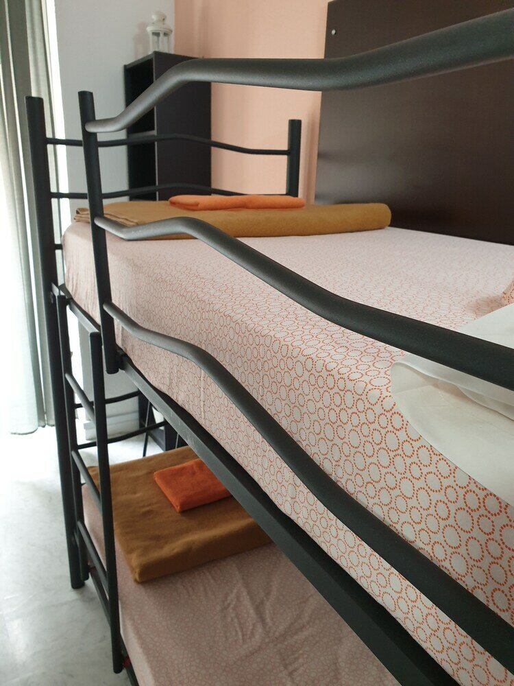 Фото Hostal Plaza Luna