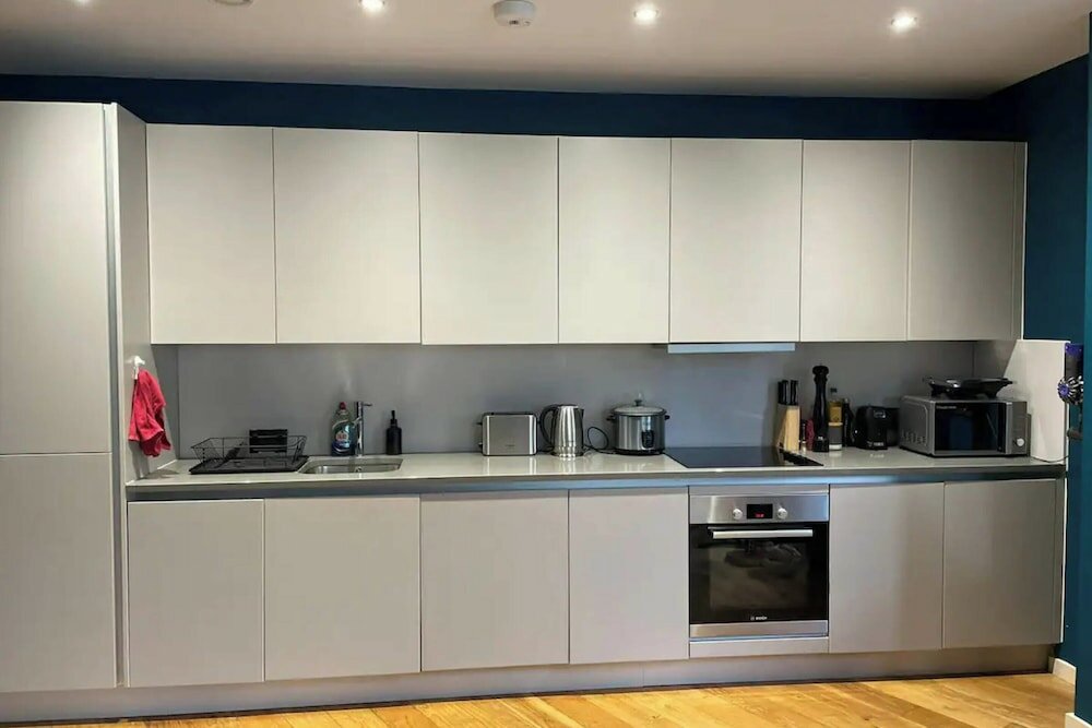 Фото Sleek 1bd Flat W/private Balcony - Denmark Hill!