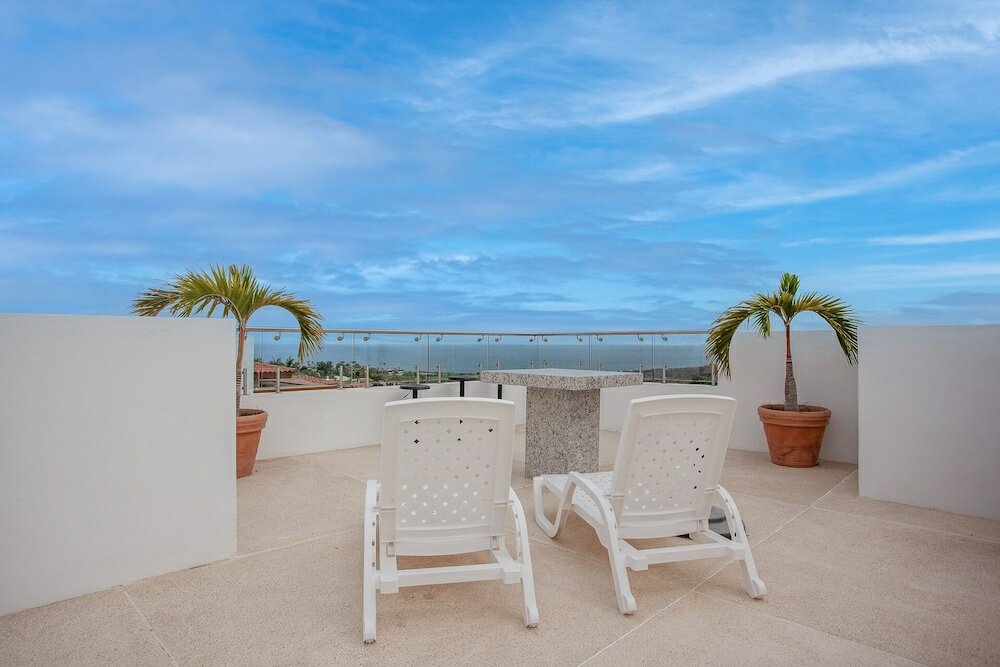 Фото Gorgeous estate in Puerto Los Cabos golf and beach community