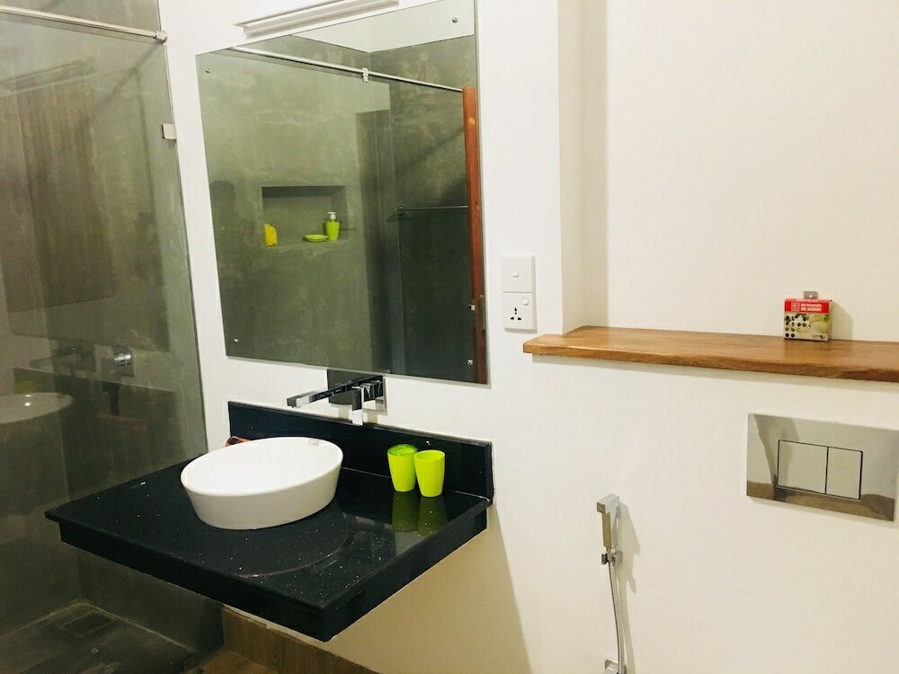 Фото Niluka Stay Home