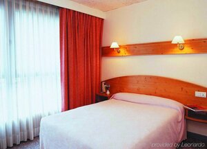 Alpina Eclectic Hotel (Auvergne-Rhône-Alpes, Haute-Savoie, Arrondissement de Bonneville, Chamonix-Mont-Blanc, Avenue du Mont Blanc), hotel