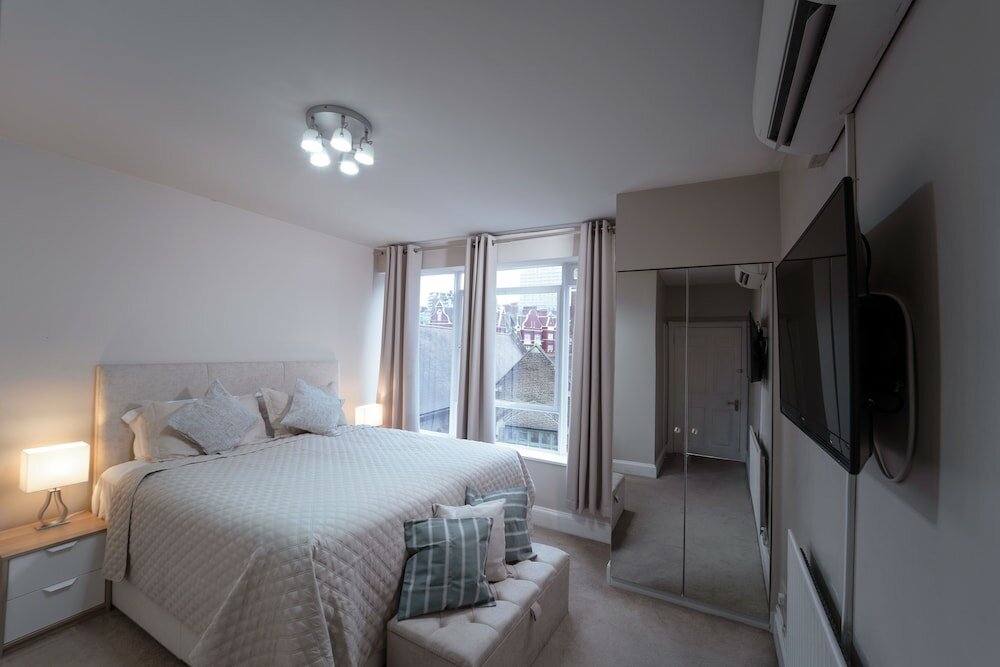 Фото Park Lane Apartments Crawford Place