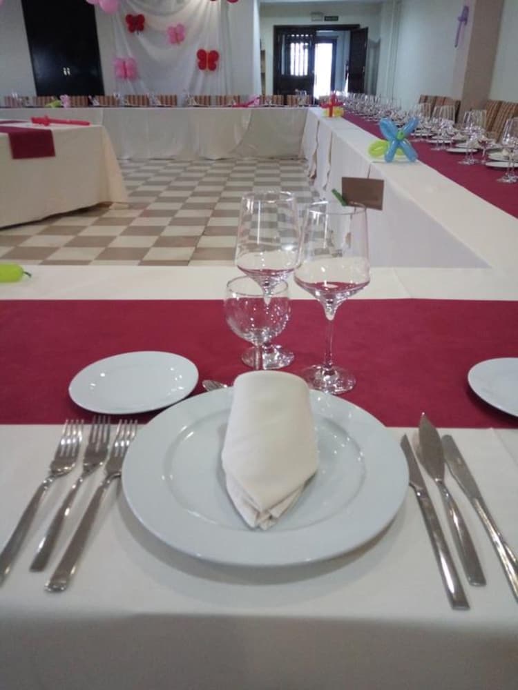 Фото Hotel Ahc Cáceres