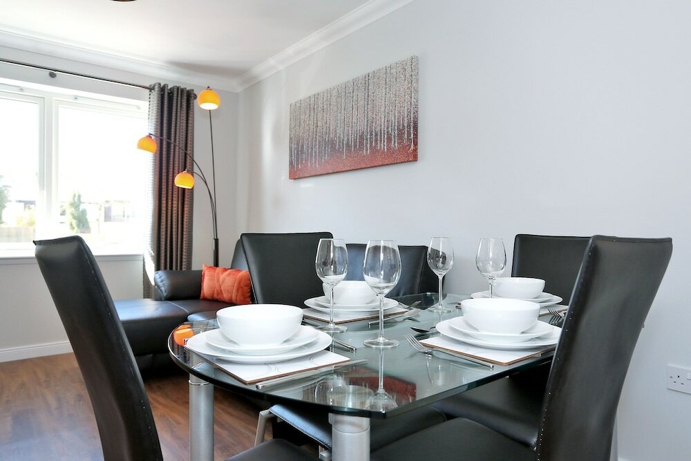 Фото Stylish two Bedroom Apartment in Inverurie, Scotland