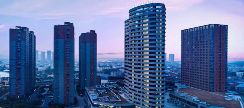 Фото Somerset Zhuankou Wuhan