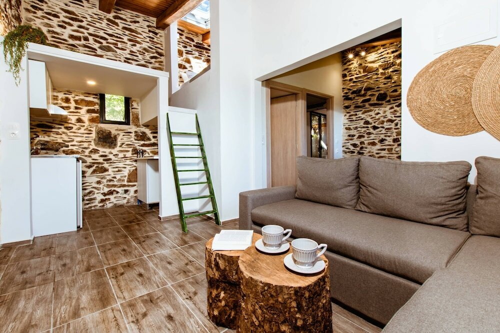 Фото Traditional Apartments Elafos