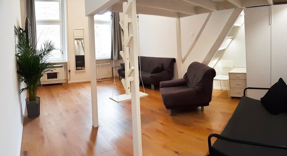 Фото Bright Side Apartment