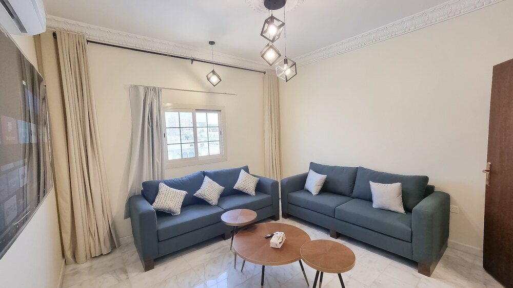 Фото Hometel Alfaysaliyah