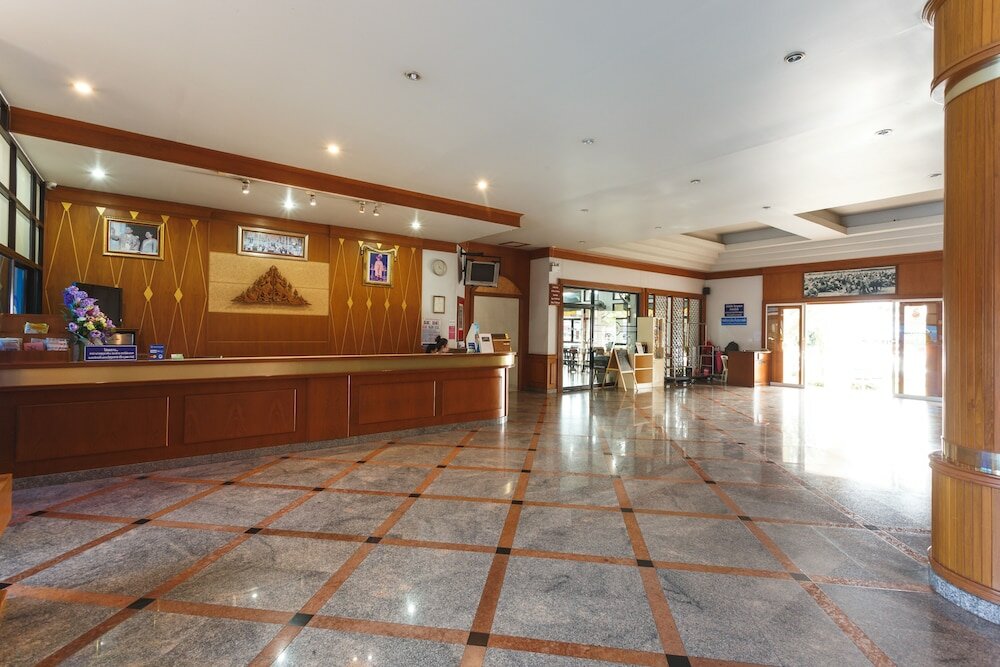 Фото Surin Majestic Hotel