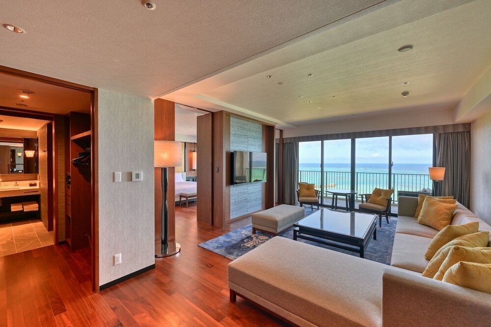 Фото Ryukyu Hotel & Resort Nashiro Beach