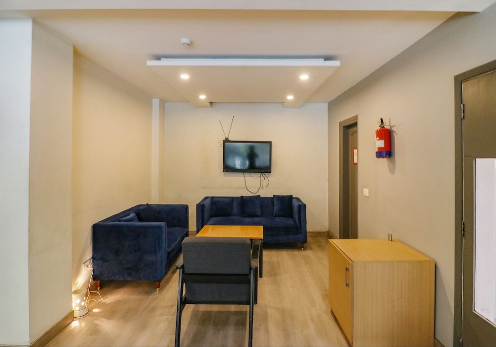 Фото Fabhotel Lord Inn