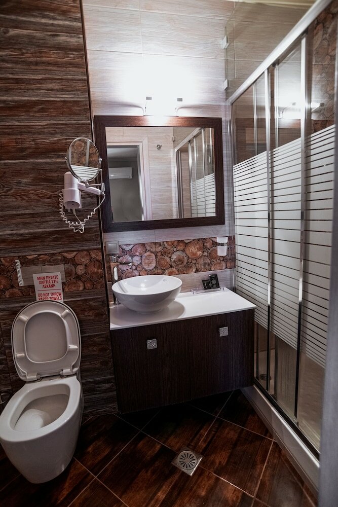 Фото Lighthouse Hotel