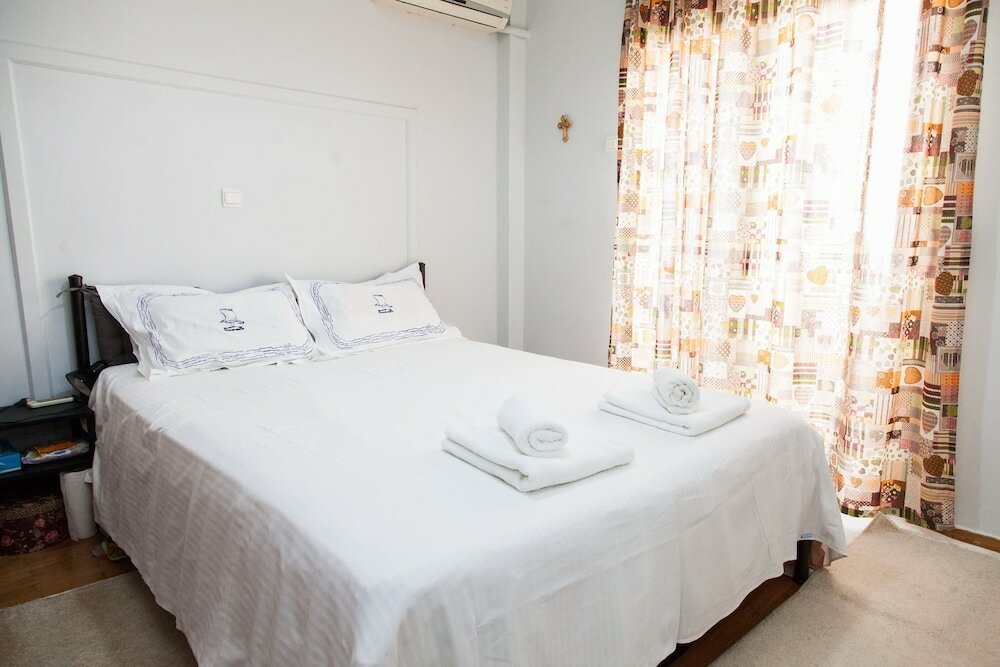 Фото Cute apartment in Neos Kosmos