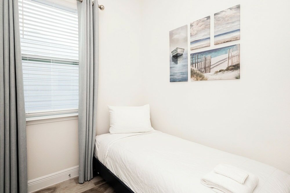 Фото Up to Scale at Margaritaville