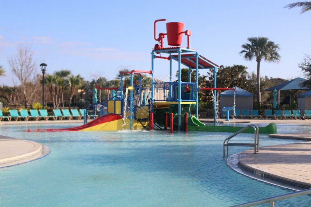 Фото Upscale Kissimmee Retreat