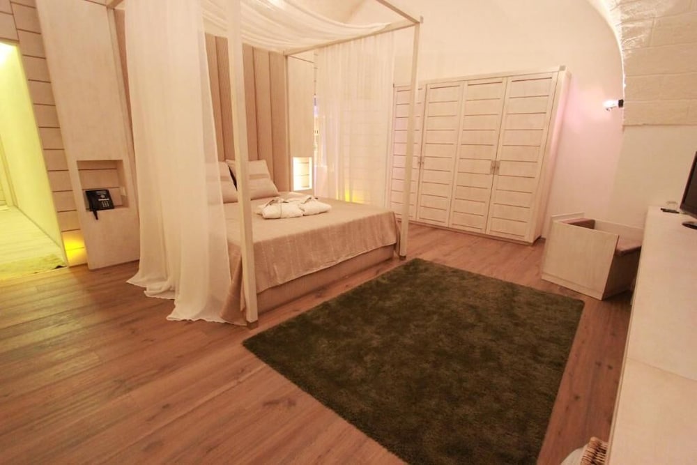 Фото Calderoni Martini Suite