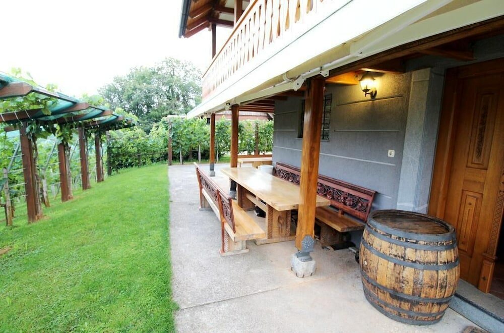 Фото Vineyard Cottage Stepan