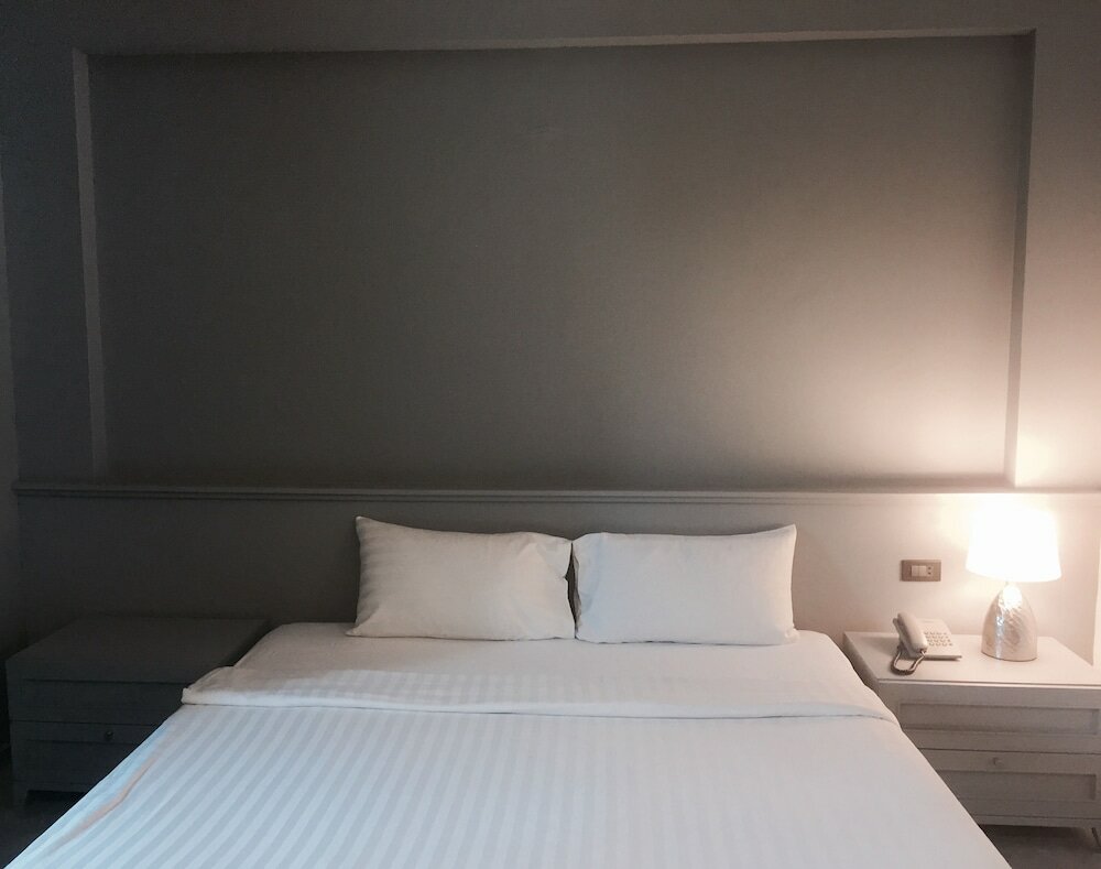 Фото Hatyai Holiday Hotel