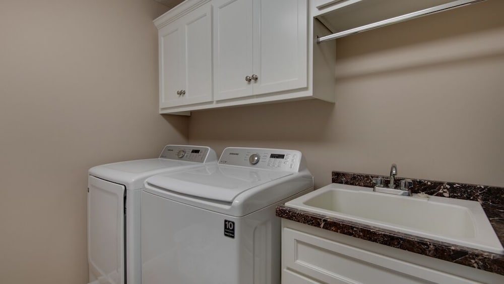 Фото Excelsior Commons