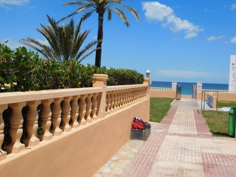 Фото Apartamento frente al mar 4 personas