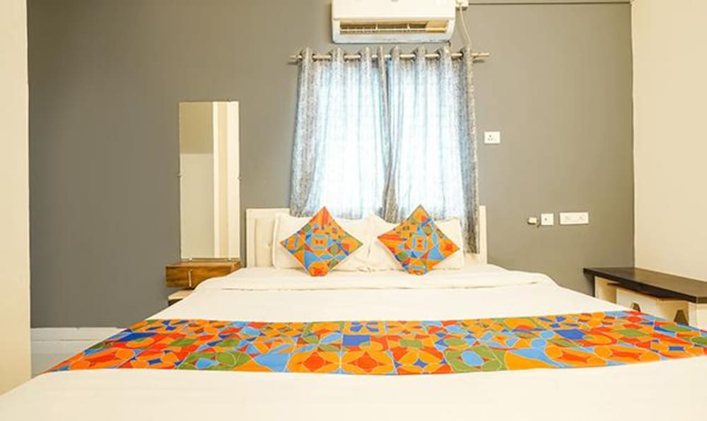 Фото Fabexpress Shraddha Inn