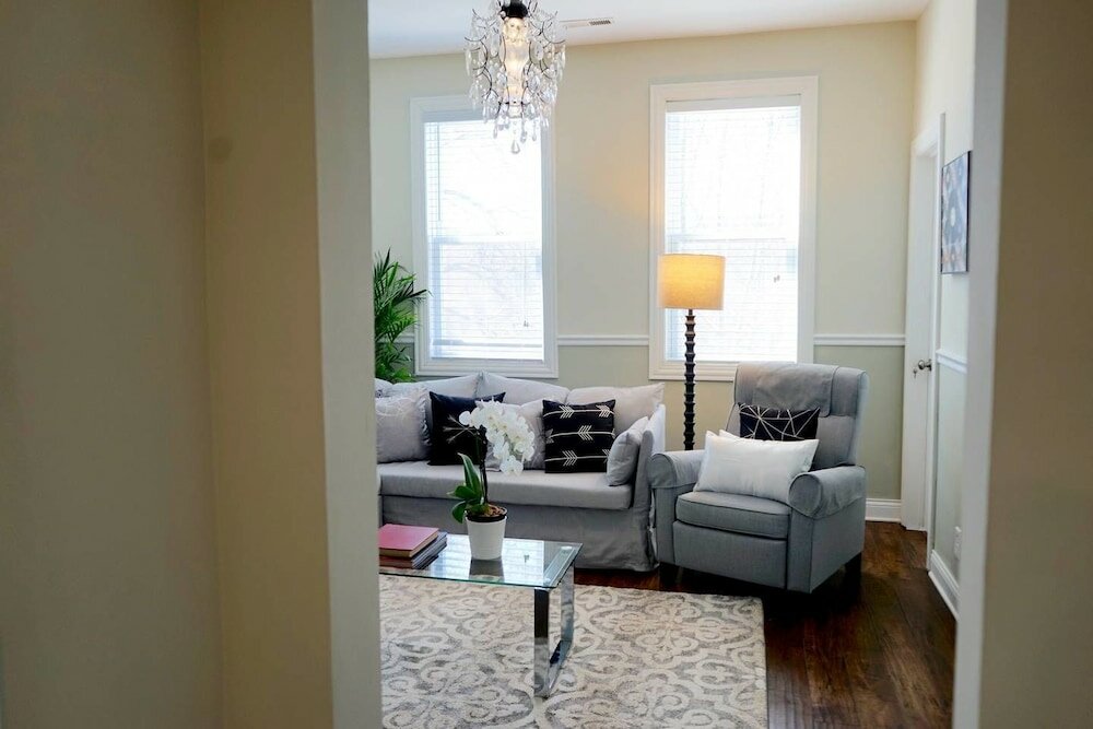 Фото A One-way Ticket to Comforttown