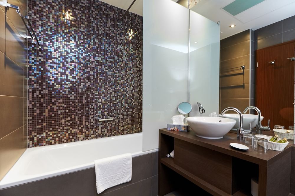 Фото Villa Patzay Borhotel