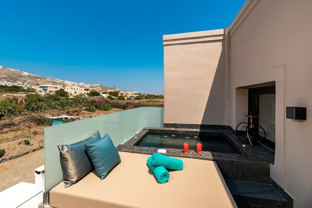 Фото The Penthouse Santorini