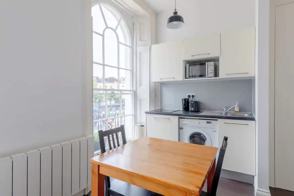 Фото Incredibly Located Studio Flat - Camden Town