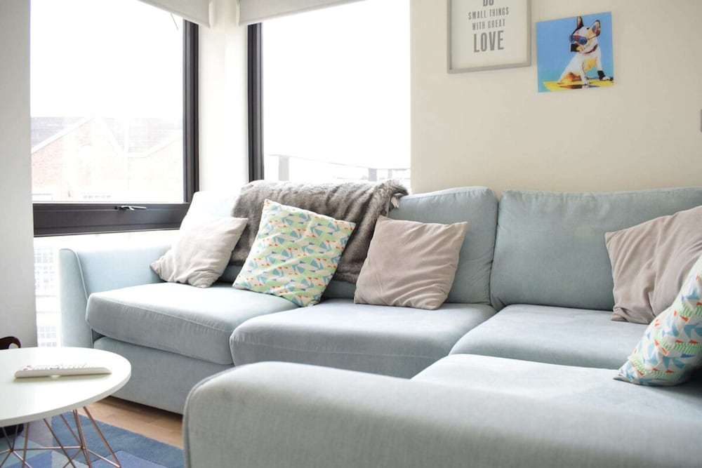 Фото Bright 1 Bedroom Flat in North London With Balcony