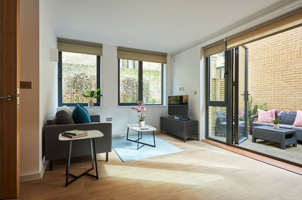 Фото Hammersmith Mews by Flying Butler