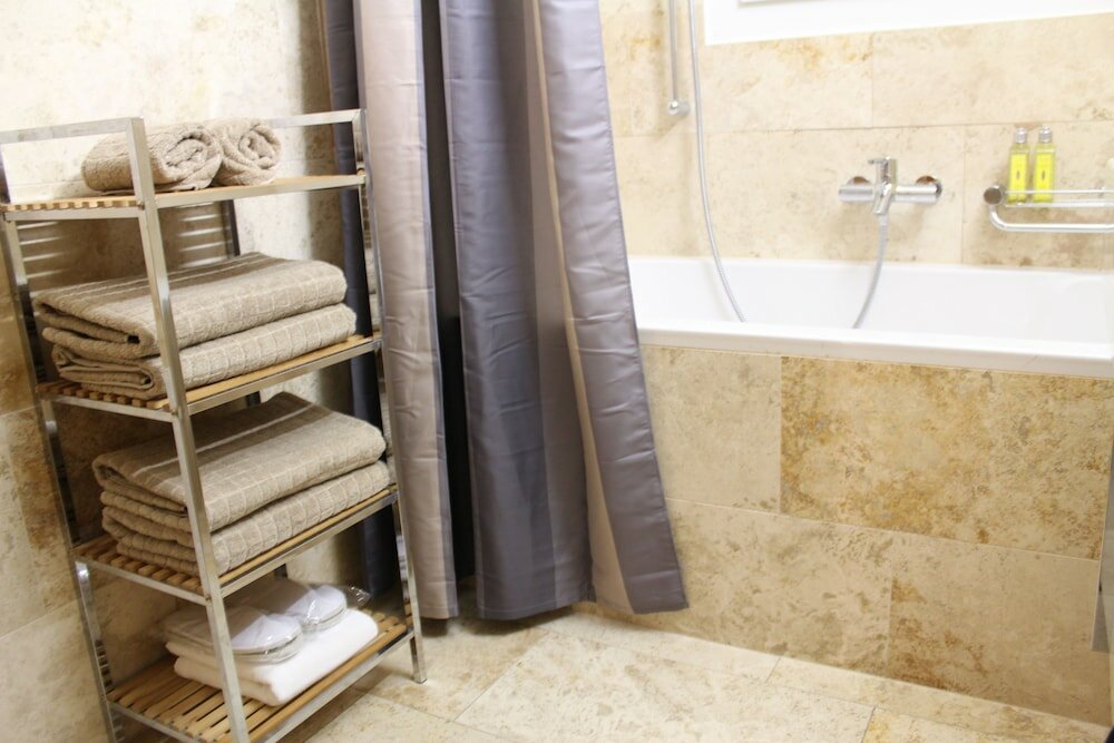 Фото Montreux Lake View Apartments City Centre