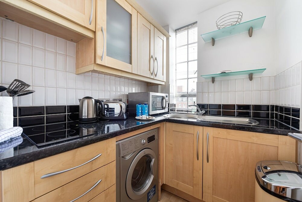 Фото Chelsea Cloisters by Capital