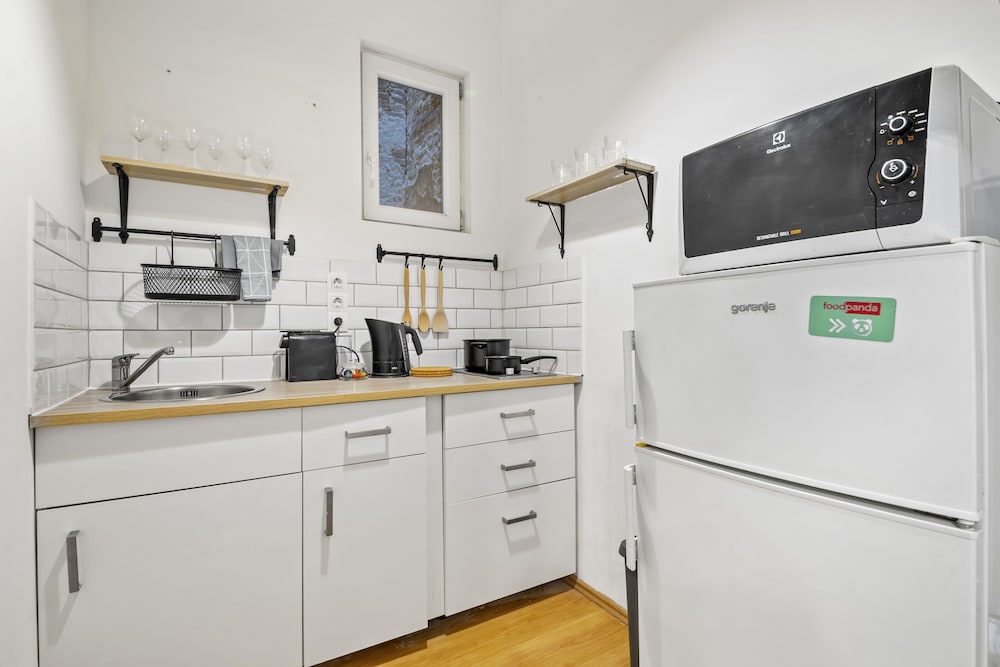 Фото Venus Apartment - Akacfa street II