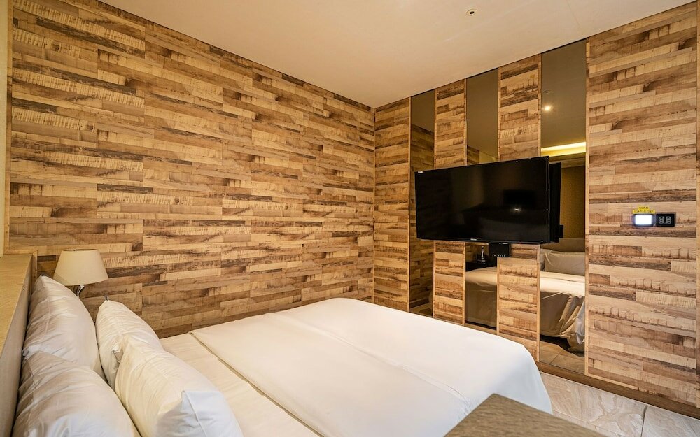 Фото Yeongdeungpo Hotel Home