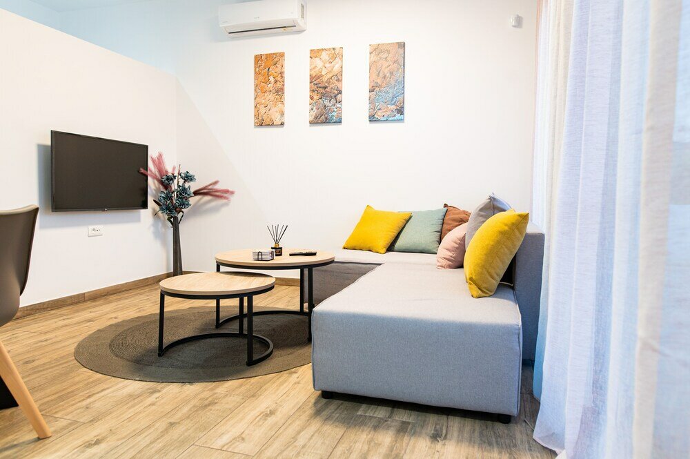 Фото Pebble Garden Blue Dahlia