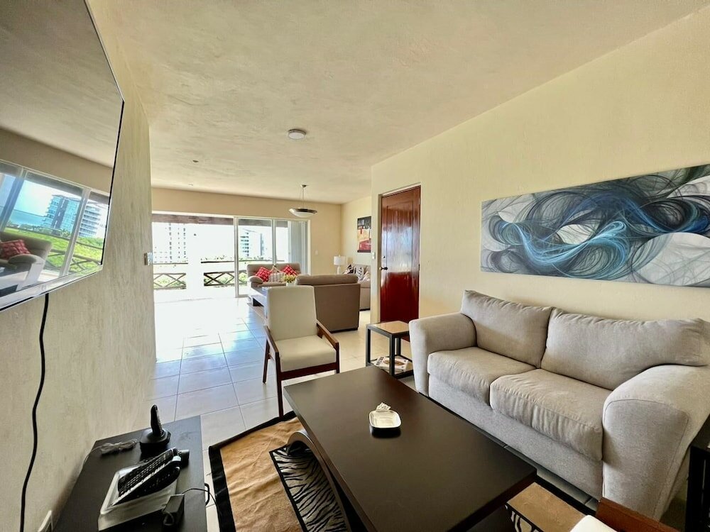 Фото Waterfront Condo Hotel Zone