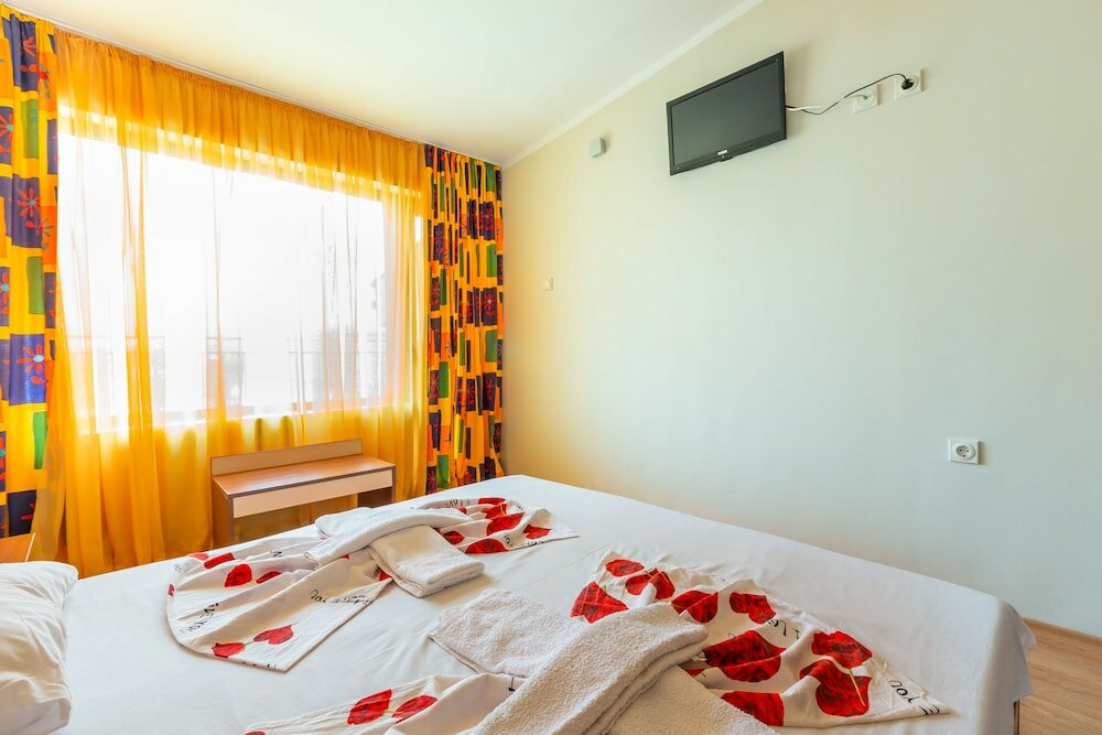 Фото Family 2 Bedroom Apartment in Dafinka Guest House