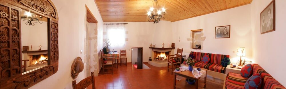 Фото Fenareti Village House