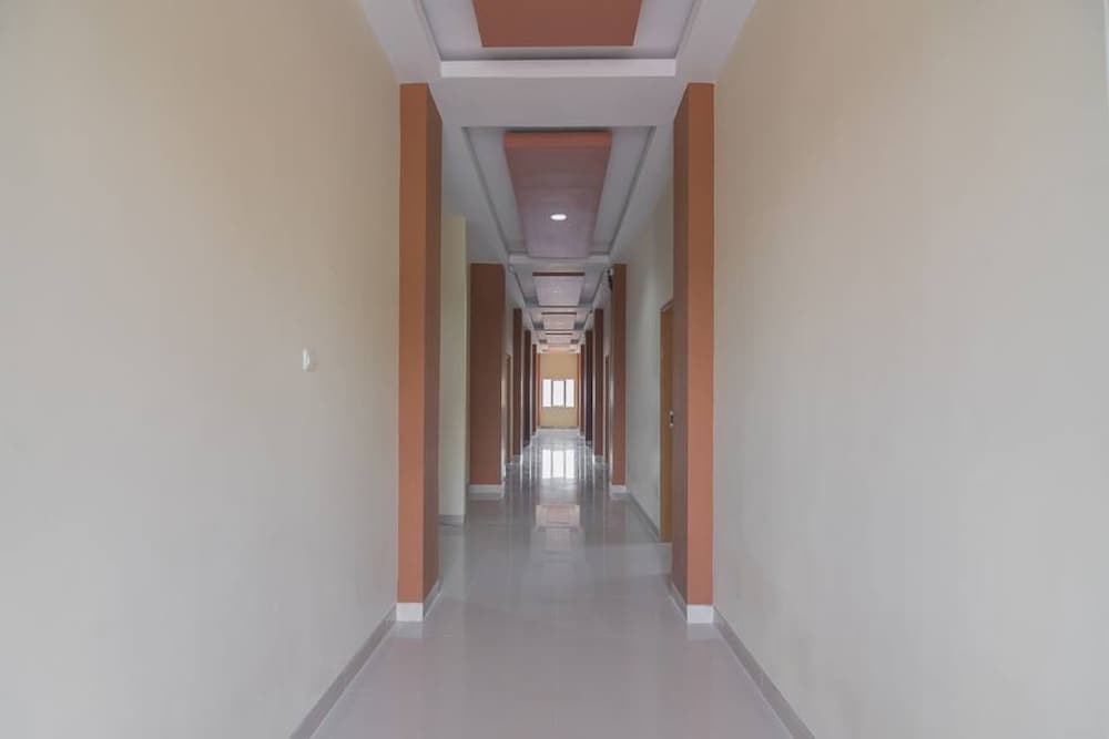 Фото RedDoorz near Islamic Center Samarinda