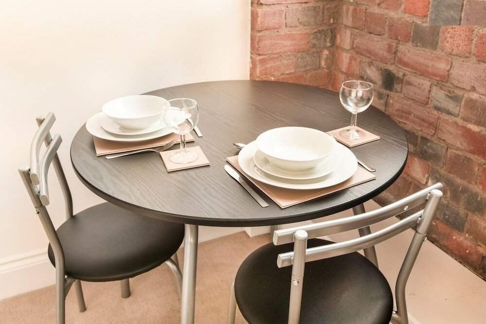 Фото Grand 1 Bed View & Parking by Opulent