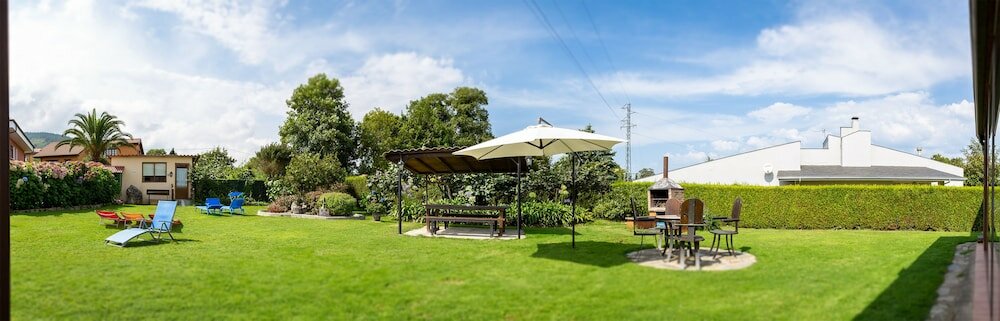 Фото Apartamentos Rurales Villa de Saín