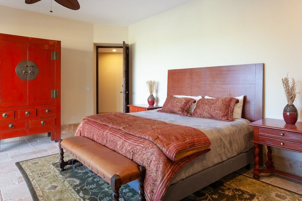 Фото Villa Delmar Exquisite Villa w Views