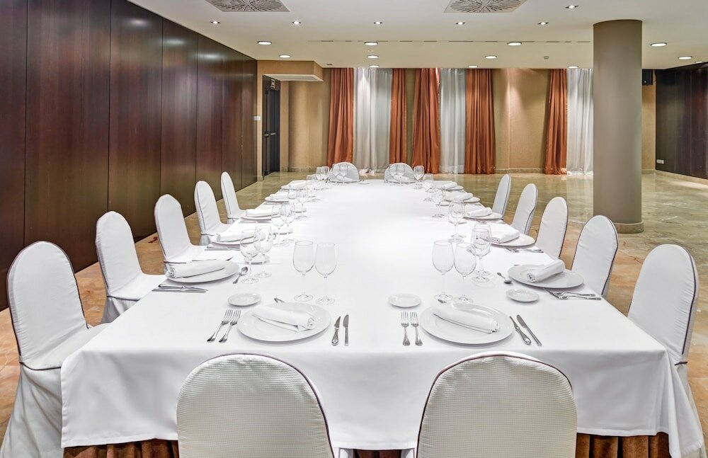 Фото Sercotel Puerta de la Catedral