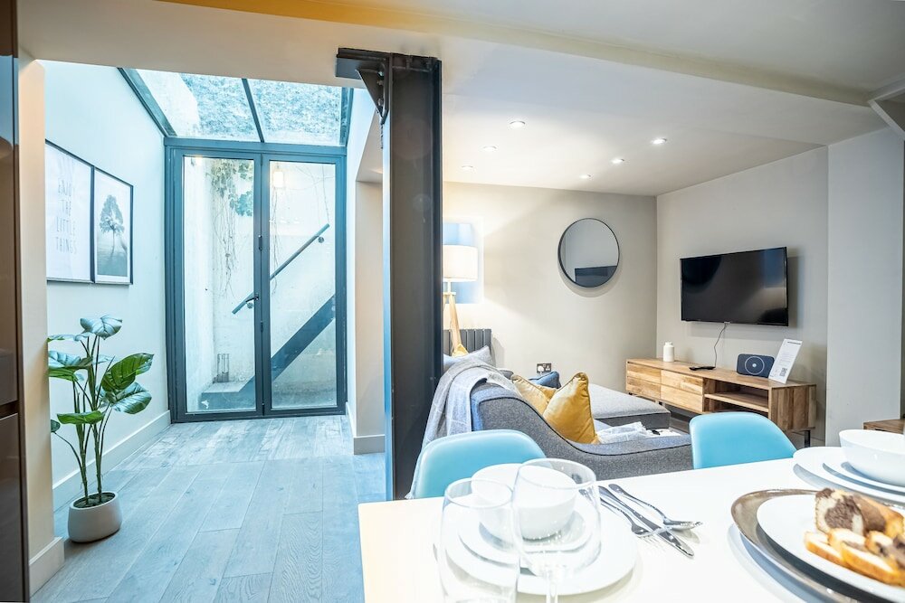 Фото Luxe Pristine 2br near Buckingham Palace